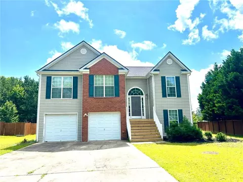 203 Galway Ln, Hampton, GA 30228