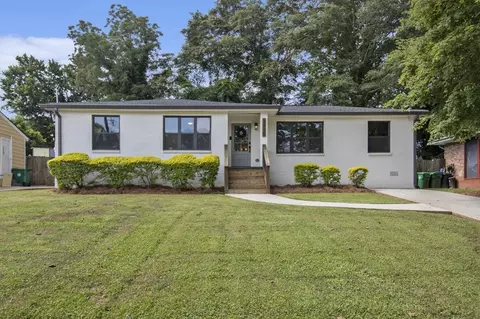 3135 Bluebird Ln, Decatur, GA 30032