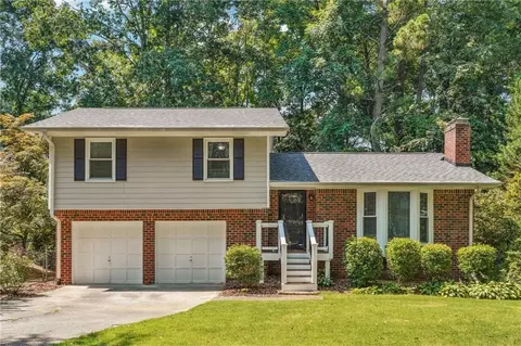 190 Windflower Trce, Roswell, GA 30075