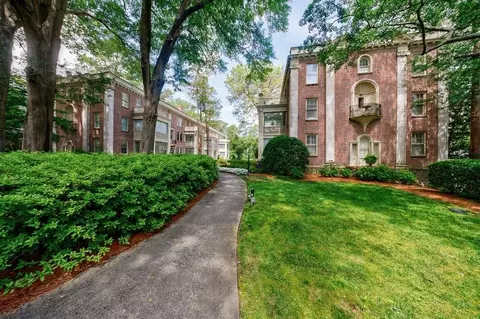 2260 Peachtree Rd NW #B4, Atlanta, GA 30309