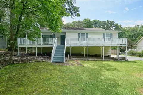 6223 Emerald Springs Dr SE, Acworth, GA 30102
