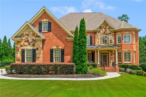 2832 Springbluff Ln, Buford, GA 30519