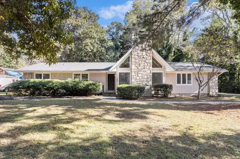 366 O Brian Dr, Stone Mountain, GA 30088