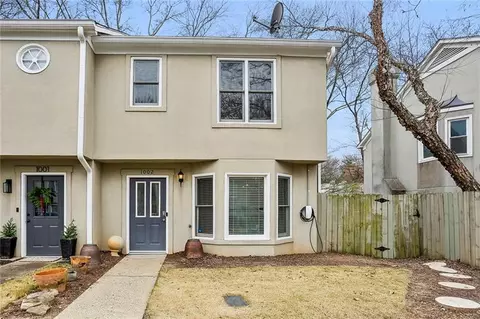 1002 Defoors Lndg NW, Atlanta, GA 30318