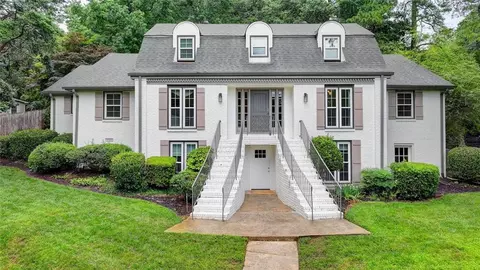5105 Vernon Oaks Dr, Dunwoody, GA 30338
