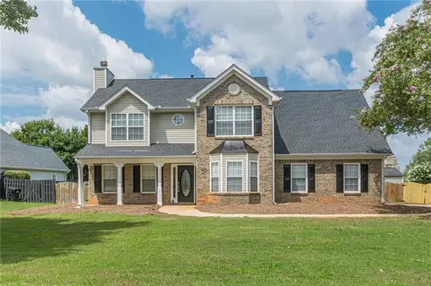 5009 Yankee Doodle Dr, Mcdonough, GA 30252