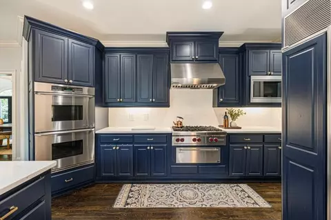 Kitchen - 330 White Columns Ct, Milton, GA 30004 photo 4 of 7