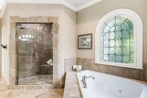 Bath - 330 White Columns Ct, Milton, GA 30004 photo 5 of 7