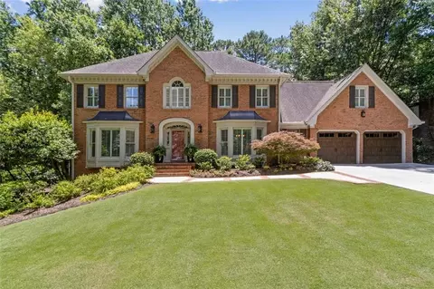 1835 Redbourne Dr, Atlanta, GA 30350