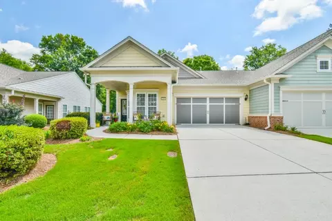6148 Longleaf Dr, Hoschton, GA 30548