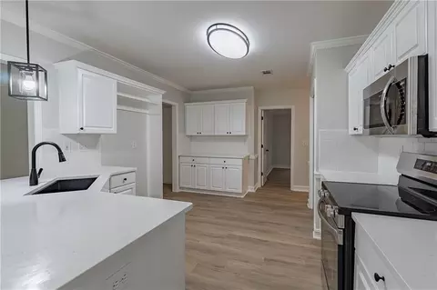 Kitchen - 3807 Lance Bluff Ct, Duluth, GA 30097 photo 3 of 3