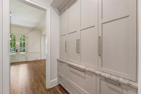 Entry Way - 1960 Drummond Pond Rd, Milton, GA 30004 photo 2 of 6