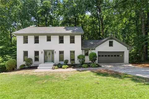 5236 Forest Brook Pkwy, Marietta, GA 30068