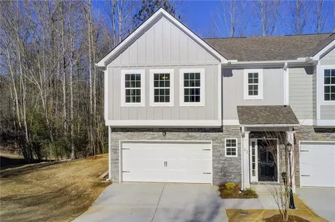 93 Portico Pl, Newnan, GA 30265