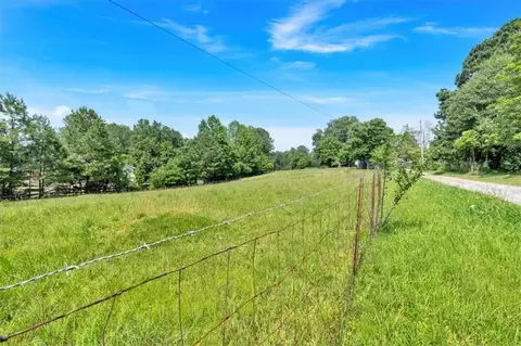 3673 Dallas Acworth Aa Hwy NW, Acworth, GA 30101