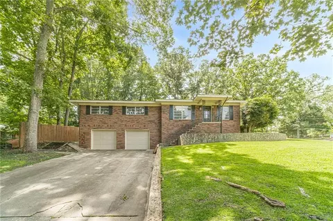 397 Hollywood Cir, Gainesville, GA 30501