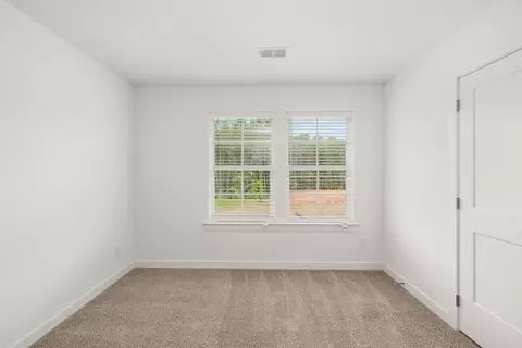 Bedroom - 515 Elder Rd, Winder, GA 30680 photo 8 of 9