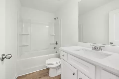 Bath - 515 Elder Rd, Winder, GA 30680 photo 4 of 4