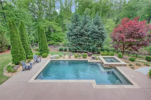 68 Misty Creek Cv, Newnan, GA 30265