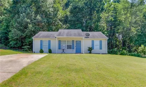 120 Coles Court Dr, Commerce, GA 30529