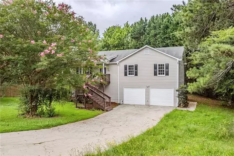 49 Sweetwater Ct, Powder Springs, GA 30127
