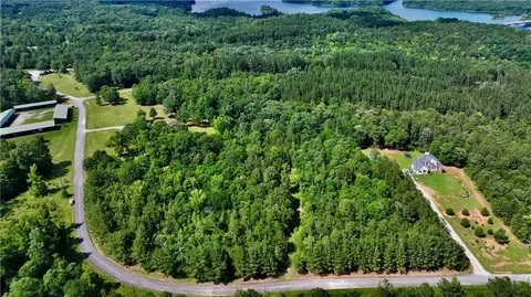 39 Omaha Dr # B, Elberton, GA 30635