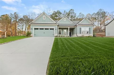 2316 Ridge View Dr, Loganville, GA 30052