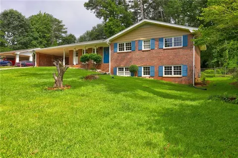 5739 Cobb Mdw, Norcross, GA 30093