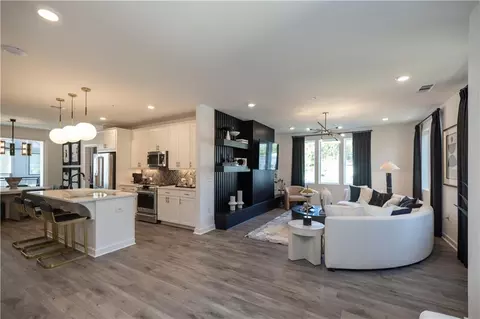 371 Grant Cir #1812, Atlanta, GA 30315