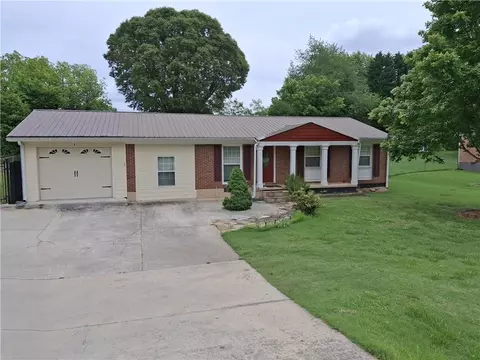 2688 Sardis Rd, Gainesville, GA 30506