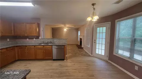 3219 Roundfield Cir, Duluth, GA 30096 photo 13