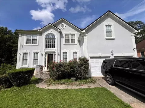 199 Scenic View Ln, Stone Mountain, GA 30087