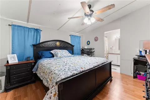 Bedroom - 9262 Morrison Rd, Lula, GA 30554 photo 2 of 5
