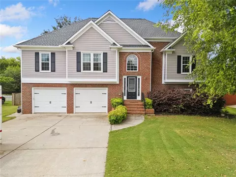 24 Priory Club Dr NW, Cartersville, GA 30120