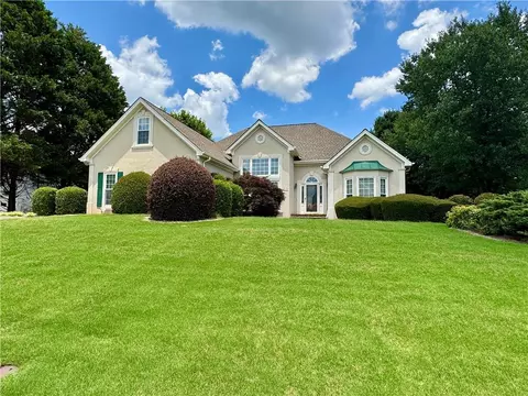 1255 Castle Pointe Ln, Grayson, GA 30017