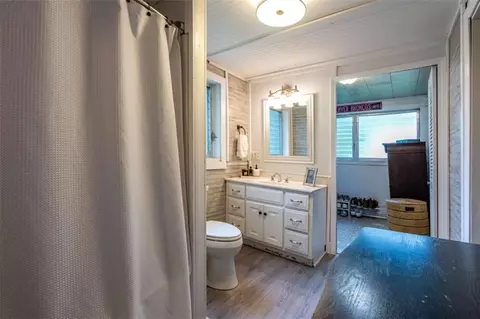 Bath - 470 3rd St, Rome, GA 30161 photo 3 of 3