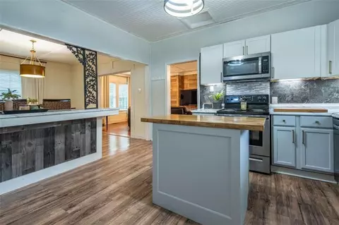 Kitchen - 470 3rd St, Rome, GA 30161 photo 5 of 5