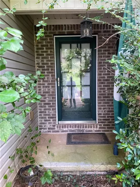 413 W Wind Dr, Villa Rica, GA 30180