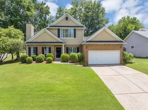 10535 Willow Meadow Cir, Alpharetta, GA 30022