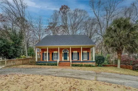 1216 Valley Dr, Conyers, GA 30012