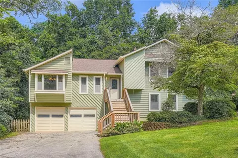 5093 Ravenwood Dr, Marietta, GA 30066