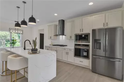 1128 E Shoreview Rd, Mcdonough, GA 30253 photo 7