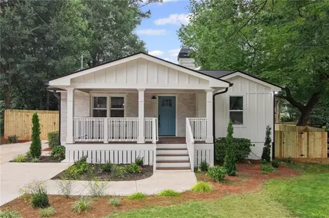 942 Mclinden Ave SE, Smyrna, GA 30080