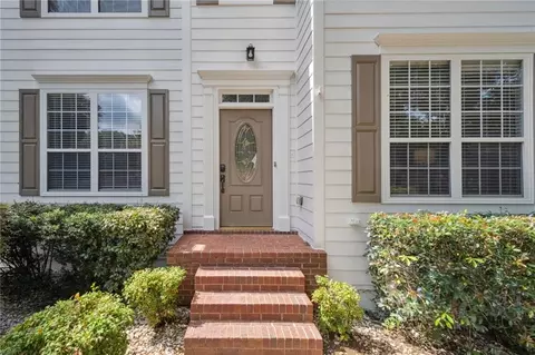 405 Sable Ct, Milton, GA 30004 photo 2
