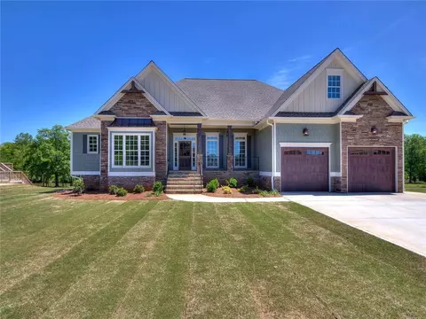 101 River Walk Pkwy, Euharlee, GA 30145