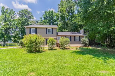 2957 Temple Johnson Rd, Snellville, GA 30039