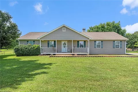 487 Laney Rd, Locust Grove, GA 30248