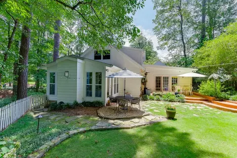 Exterior - 3219 Parkridge Cres, Chamblee, GA 30341 photo 7 of 10