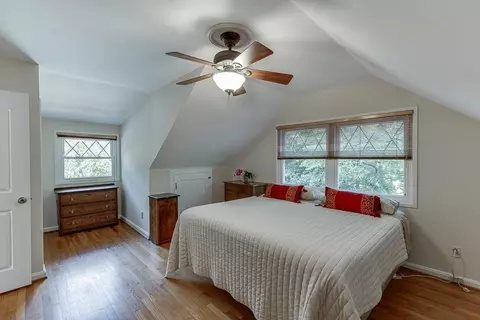 Bedroom - 3219 Parkridge Cres, Chamblee, GA 30341 photo 3 of 5