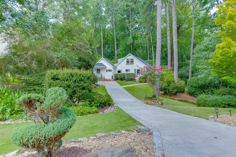 3219 Parkridge Cres, Chamblee, GA 30341
